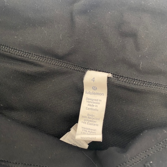 Lululemon Speed Up Short Black Size 4 - Picture 5 of 5